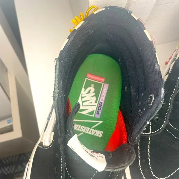 Vans x Skateistan SK8-HI limited edition Men’s size 6.5 - Picture 10 of 12